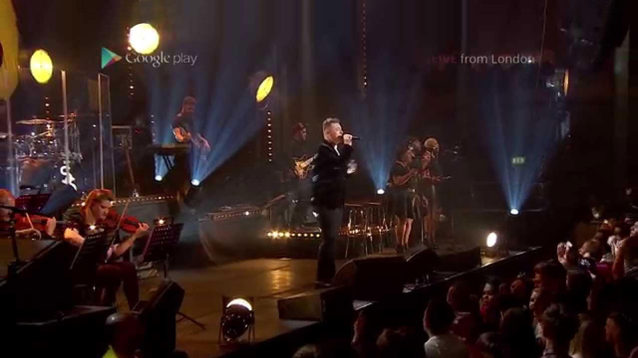 Sam Smith sings live during Channel 4 ad break